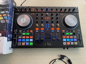 Traktor Kontrol S4 MKII Native Instruments