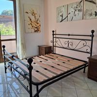Letto matrimoniale in ferro battuto