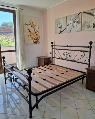 Letto matrimoniale in ferro battuto