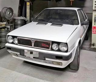 Lancia delta hf 1.6 turbo