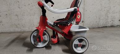 Triciclo per bambini Ferrari 