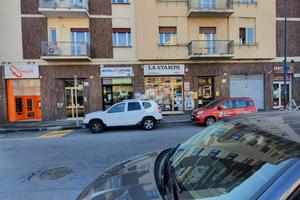 NEGOZIO A TORINO
