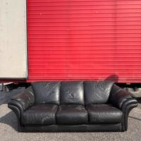 Divano in pelle nero