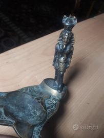 posacenere antico in ottone Faraone 