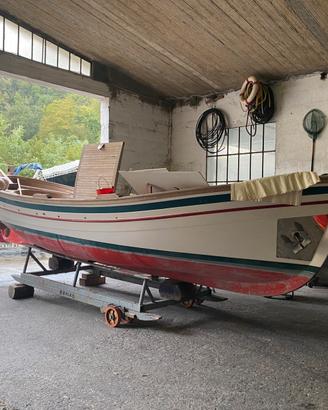 Gozzo ligure Muscun 7,3 cantiere olivari