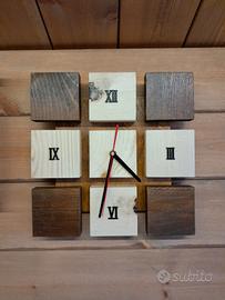 Orologio da parete in legno