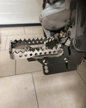 Coppia pedane Touratech bmw gs