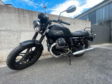 MOTO GUZZI V7 STONE