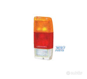 FANALE DESTRO PER NISSAN VANETTE 84-89