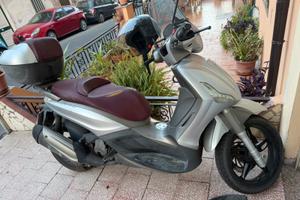 Piaggio Beverly 350 SportTouring (2012)