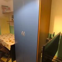 Armadio 2 ante libreria abbinata blu e ciliegio 