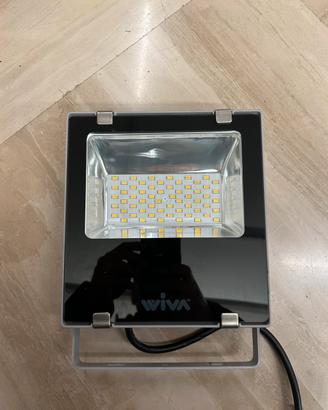 Faro led 30w 3000k