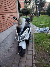 Kymco Downtown 300i
