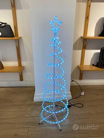 Albero di natale luminoso