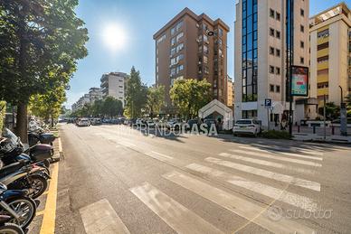 Luminoso Ufficio 75 mq via Sciuti angolo