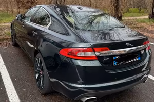 Jaguar xf