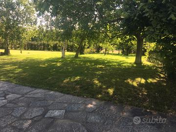 Villa indipendente con parco e giardino