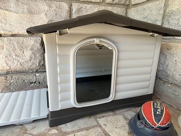 Cuccia in plastica per cani piccola taglia