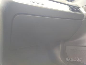 Cassetto portaoggetti AUDI A6 del 2011