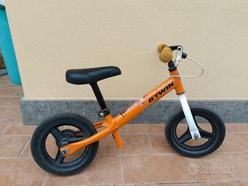 Bicicletta BTWEEN senza pedali 10 pollici