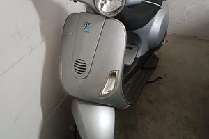 Vespa LX50 2T grigia - 2006