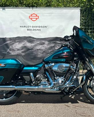 H-D Touring Street Glide NEW BICOLORE