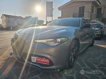 Alfa Romeo Giulia 2.2 Turbodiesel 210 CV AT8 AWD Q