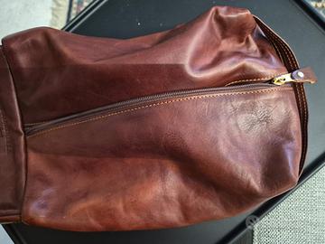 E. Marinella Beauty case in cuoio