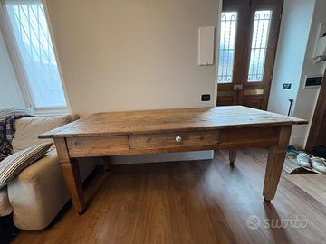 Tavolo antico in Castagno