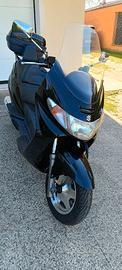 Suzuki Burgman AN 400