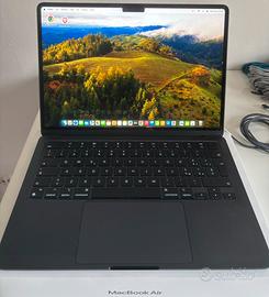 MacBook Air 13" con chip Apple M2, PARI A NUOVO!