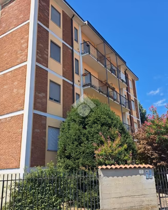 3 LOCALI A PAVIA
