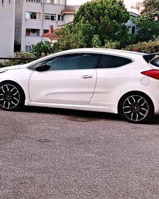 Kia Pro Cee’d GT 1 Edizione Limitata N 375/500