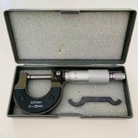 Micrometro 0 ~ 25 mm