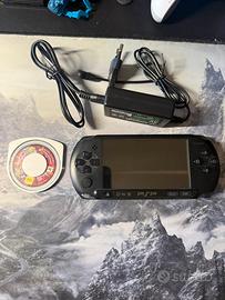 Psp street con gioco e caricabatterie
