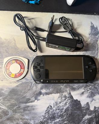 Psp street con gioco e caricabatterie