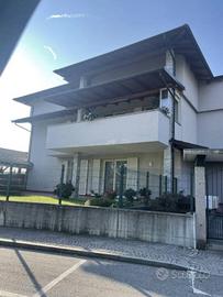Immobile in asta di 99 m² con 3 locali e box auto 