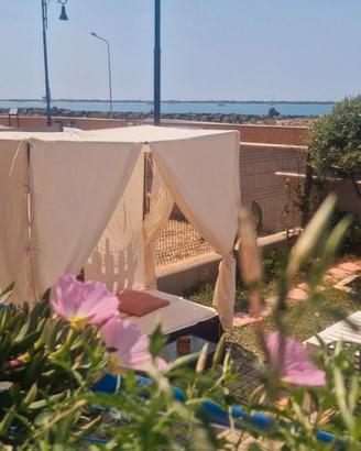 letto baldacchino da esterno 