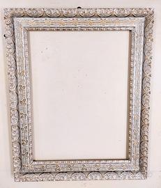 Cornice antica in legno