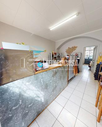 Locale Commerciale a Rovellasca 2 locali