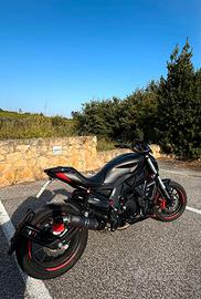 Cruiser 502 Benelli Limited Edition Red & Black