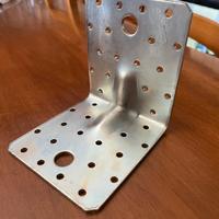 PIASTRA ANGOLARE NERVATA  100 x 100 x 90 mm