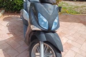 X-City 250  Yamaha 
