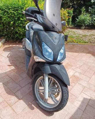 X-City 250  Yamaha 