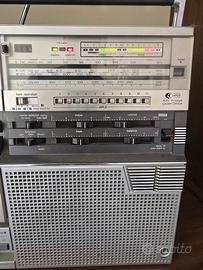 Radioregistratore vintage Sharp GF-666