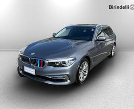 BMW Serie 5(G30/31/F90) - 520d Touring Luxury