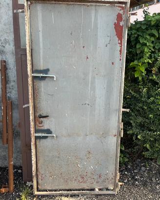 Porta di ferro con telaio 90 x 200
