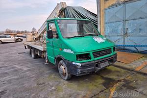 Iveco New Daily 2.8 TD Con Cestello Demolito