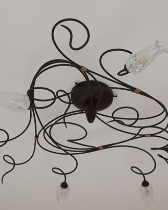 Lampadario in ferro battuto lavorato a mano
