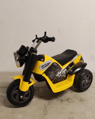 DUCATI SCRAMBLER BAMBINO BATT. 12V - BUONO STATO